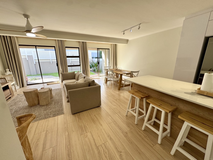 3 Bedroom Property for Sale in Waves Edge Western Cape